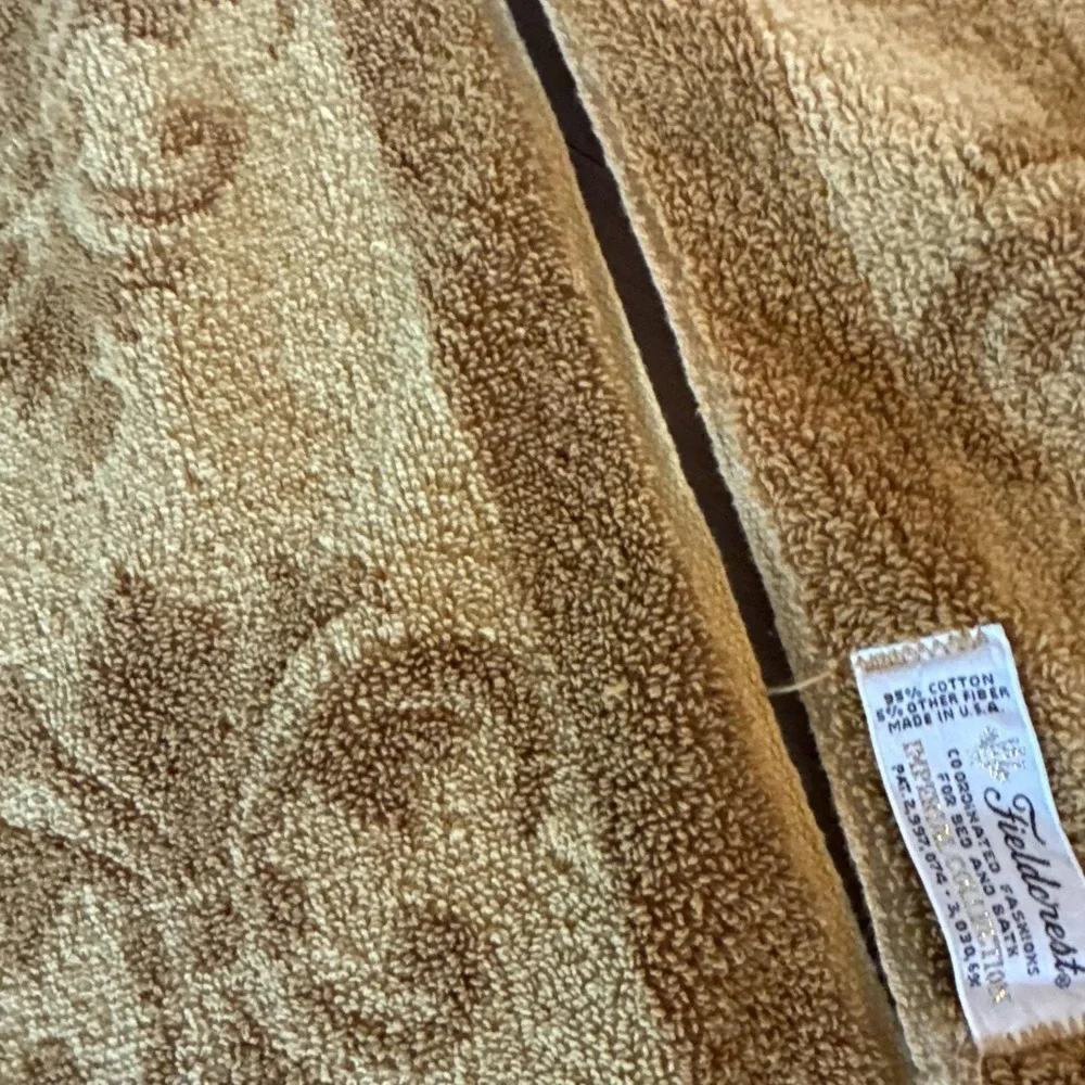 Vintage SET OF 2 Fieldcrest Bath Towels Mustard Damask Cotton Fringe Made In USA